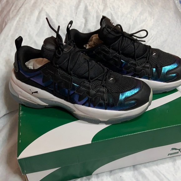 Puma Other - Puma LQD cell omega Iridescent sneakers